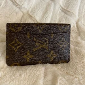 LV flap card holder